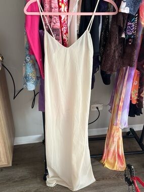Parisian Maid Cream Satin Bridal Maxi Slip Dress Spaghetti Straps size 32/ small